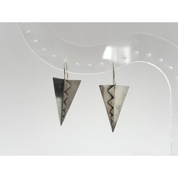 Modernist Geometric Triangular Vintage Southwest Made Sawtooth Dangle Earrings - Picture 5 of 10